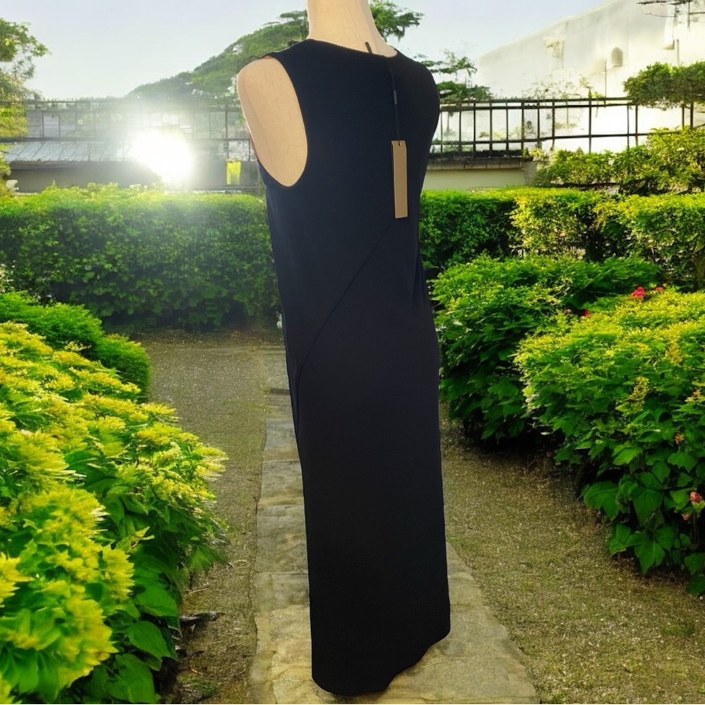 SOLD💖 Donna Karan Long Black Knit Sheath with
V-Neck and Side Slit NWT - Picture 4 of 16